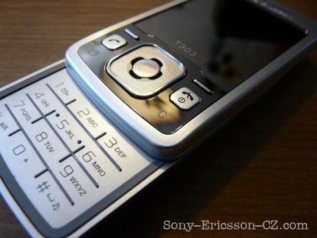 sony ericson T303